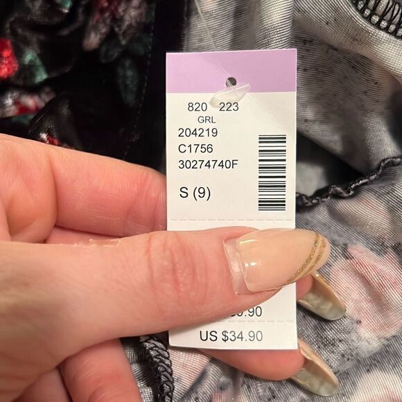 Evsie Kid's Black Floral Flutter Sleeve Waist Tie Jumpsuit Size Small 9 NWT - Picture 9 of 9